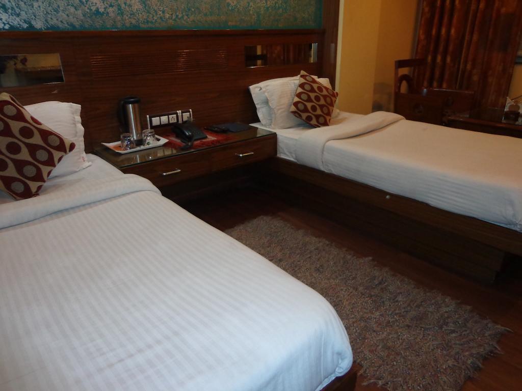 Shivdev International Near Railway Station Hotel New Delhi