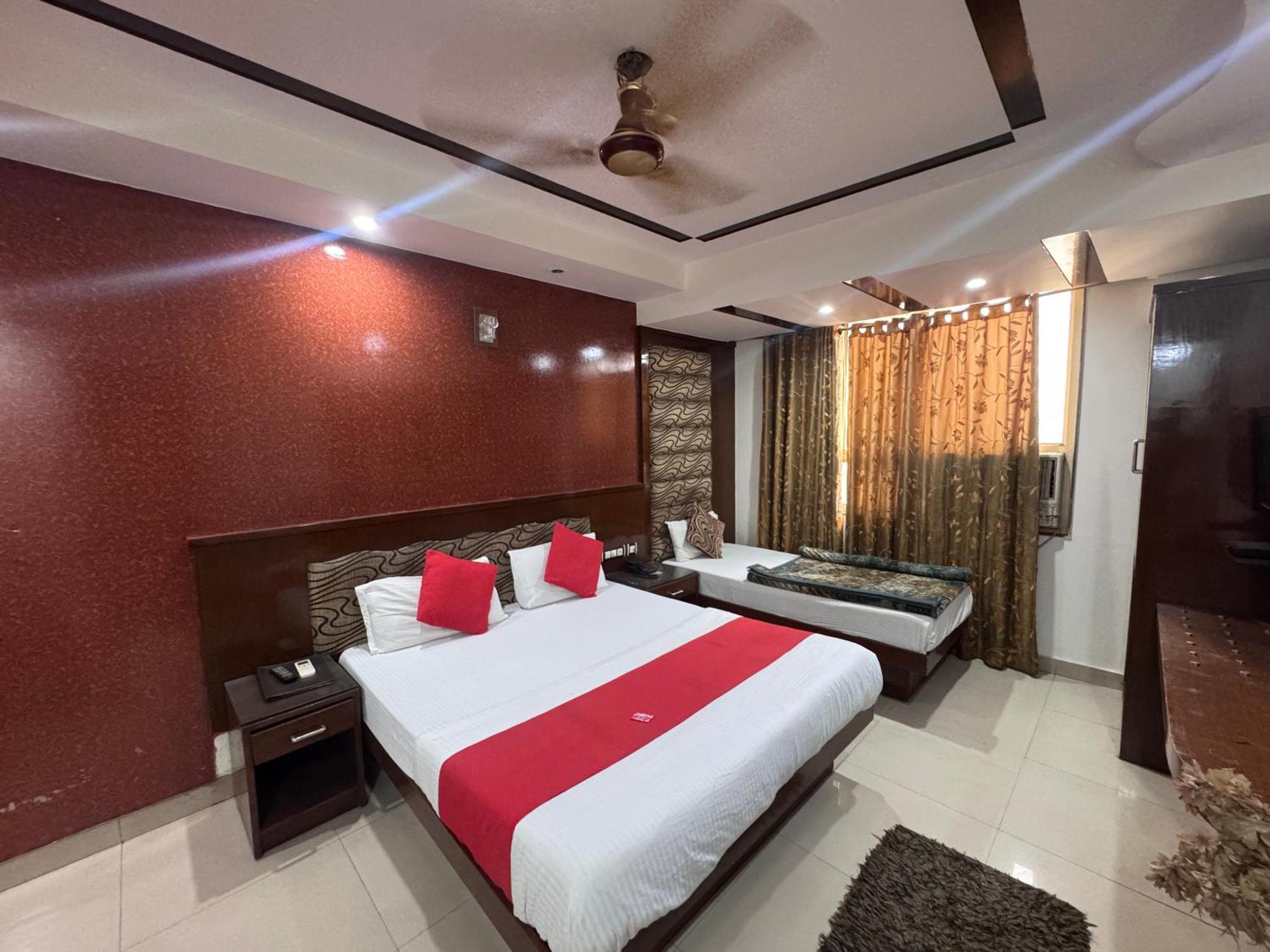 Shivdev International Near Railway Station 3* New Delhi