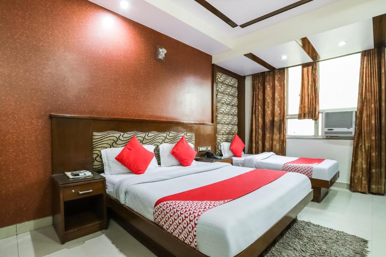 Hotel Shivdev International Near Railway Station